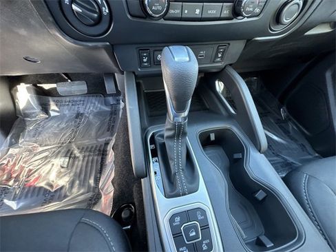 New 2026 Nissan Frontier SV w/ All-Weather Content Package image 19