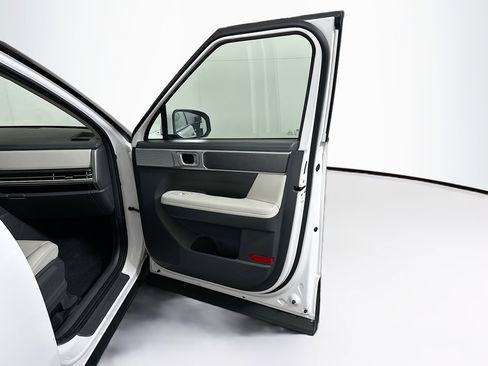 Used 2025 Hyundai Santa Fe SEL image 33