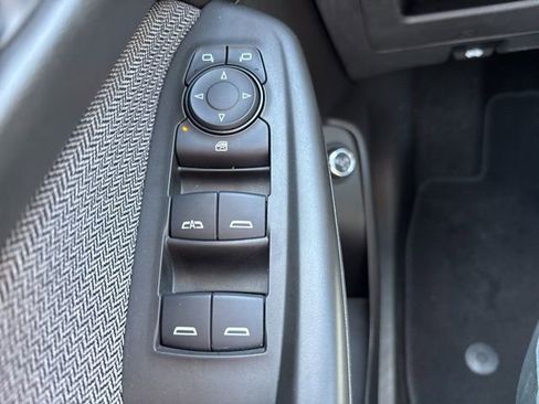 Used 2025 Chevrolet TrailBlazer LT w/ Convenience Package FWD image 17