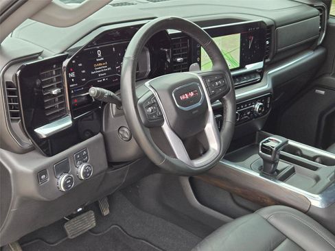 Used 2024 GMC Sierra 1500 SLT RWD image 9