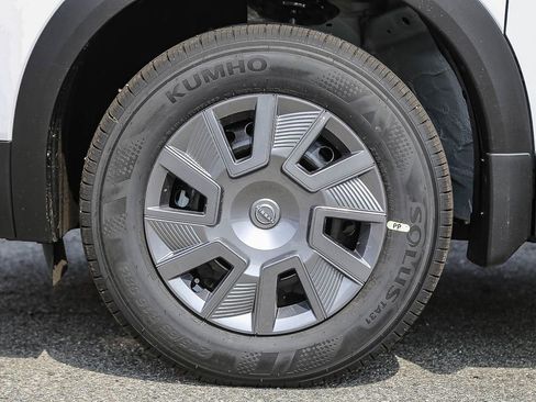 New 2026 Nissan Kicks S FWD image 11