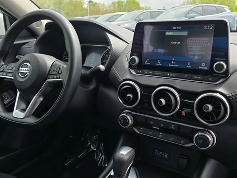 Used 2023 Nissan Sentra SV FWD image 11