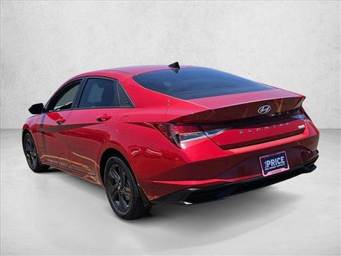 Certified 2023 Hyundai Elantra SEL FWD image 7