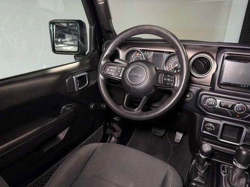 Used 2018 Jeep Wrangler Sport AWD/4WD image 18