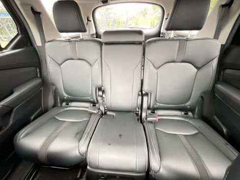 Certified 2025 Honda Pilot EX-L image 16