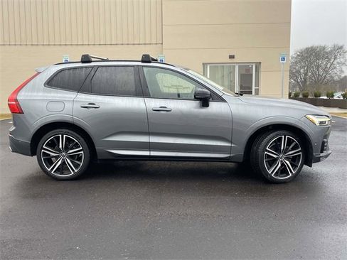 Used 2020 Volvo XC60 T5 R-Design image 2