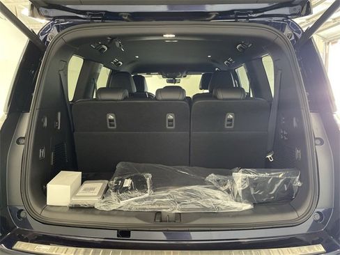 New 2025 Nissan Armada PRO-4X image 15