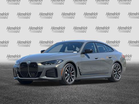 Used 2023 BMW i4 eDrive40 w/ M Sport Package RWD image 9