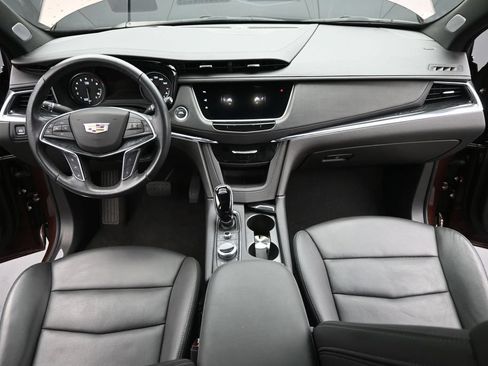 Used 2023 Cadillac XT5 Premium Luxury w/ Technology Package FWD image 20