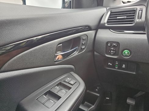 Used 2020 Honda Pilot Elite image 34