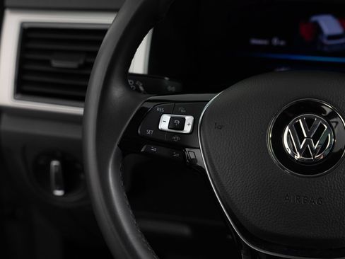 Used 2019 Volkswagen Atlas SEL R-Line AWD/4WD image 35