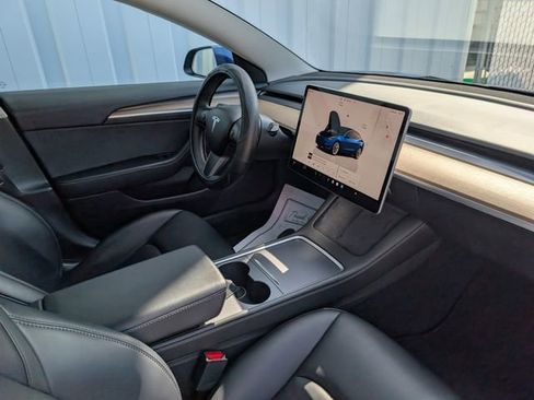 Used 2023 Tesla Model 3 Standard Range RWD image 28