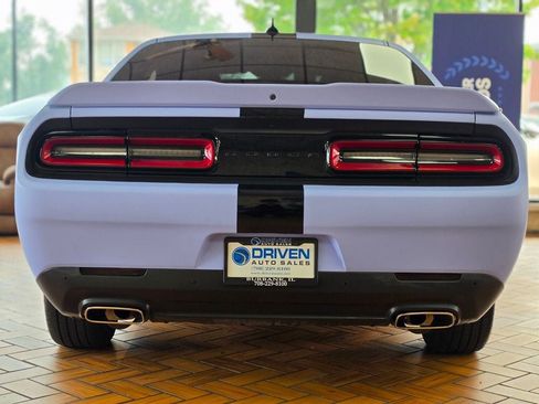 Used 2019 Dodge Challenger SXT w/ Plus Package RWD image 10