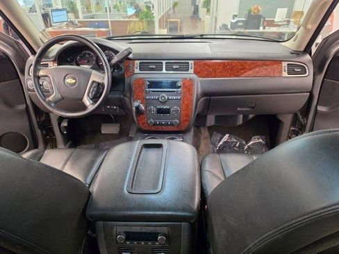 Used 2012 Chevrolet Avalanche LT w/ All-Star Edition AWD/4WD image 9