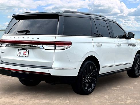 Used 2022 Lincoln Navigator Black Label AWD/4WD image 4