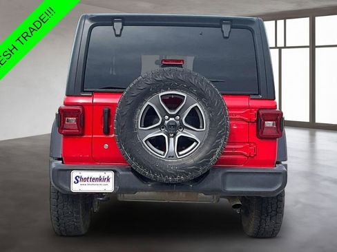 Used 2018 Jeep Wrangler Unlimited Sport S AWD/4WD image 5