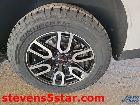 Used 2023 GMC Yukon XL AT4 w/ Technology Package image 11