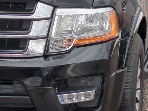 Used 2017 Ford Expedition XLT AWD/4WD image 11