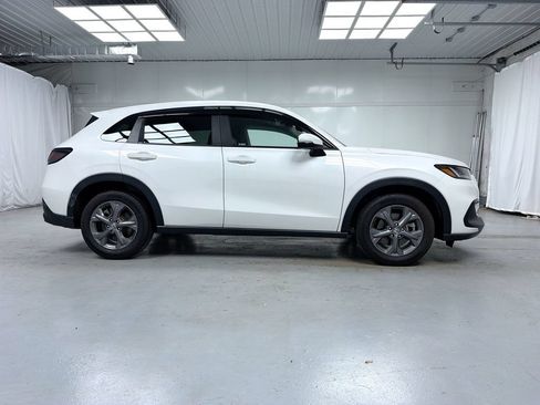 Certified 2026 Honda HR-V LX image 10