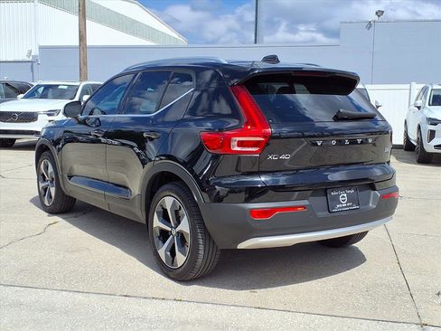 Certified 2024 Volvo XC40 B5 Plus image 5