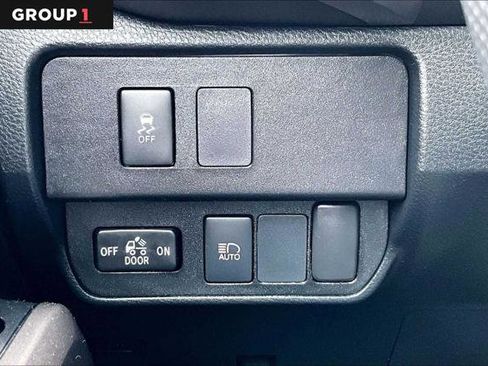 Certified 2022 Toyota Tacoma SR5 image 33