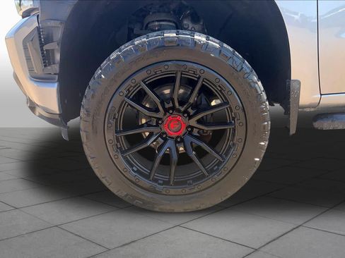 Used 2020 Chevrolet Silverado 1500 RST w/ Texas Edition AWD/4WD image 11
