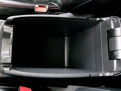 Used 2024 Ford Escape ST-Line w/ Cold Weather Package image 33