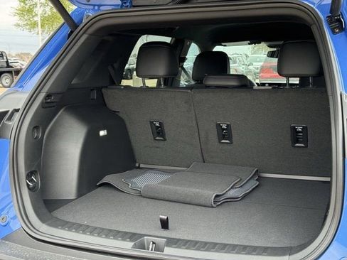 New 2026 Chevrolet Equinox ACTIV w/ Convenience Package III FWD image 26