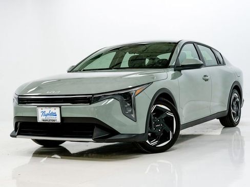 Certified 2025 Kia K4 EX image 1