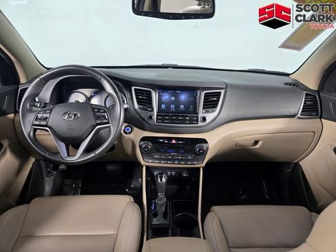 Used 2016 Hyundai Tucson Limited w/ Option Group 03 FWD image 27