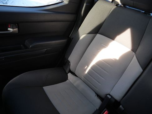 Used 2024 Toyota Tacoma TRD Off-Road image 12