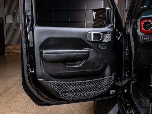 Used 2023 Jeep Wrangler Unlimited Rubicon w/ Steel Bumper Group image 35