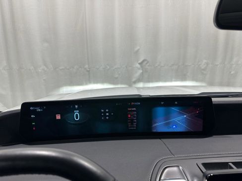 Used 2025 Ford Expedition Max Platinum AWD/4WD image 12
