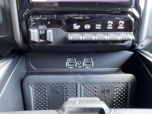 Used 2026 RAM 3500 Laramie w/ Night Edition AWD/4WD image 31