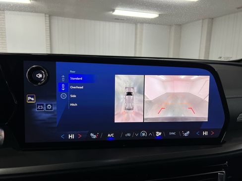 New 2025 Chevrolet Traverse LT w/ Sun and Wheel Package image 50