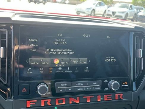 Used 2025 Nissan Frontier PRO-4X image 22