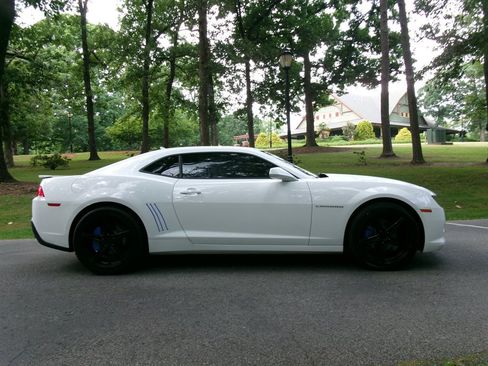 Used 2015 Chevrolet Camaro LT w/ RS Package RWD image 4