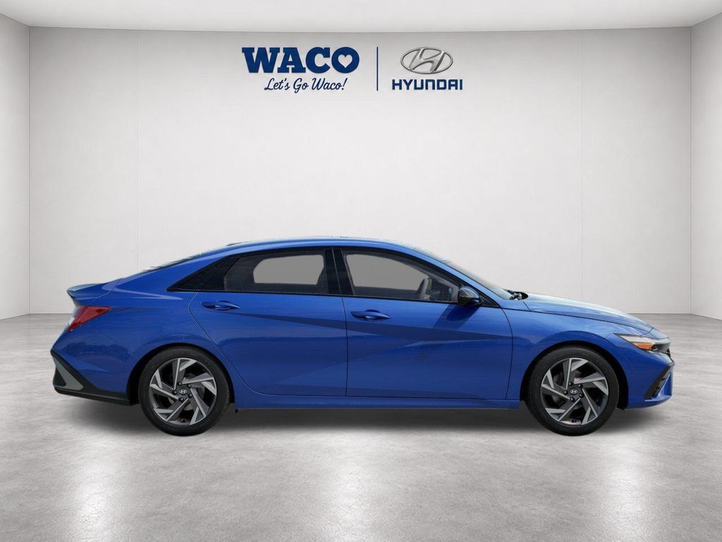 Used 2026 Hyundai Elantra SEL Sport Premium FWD image 7