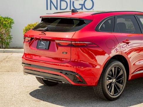 New 2026 Jaguar F-PACE R-Dynamic S image 7