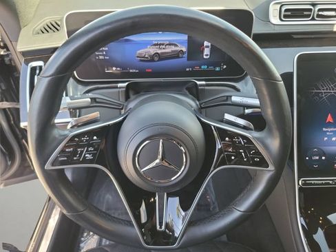 Used 2022 Mercedes-Benz S 580 4MATIC Sedan w/ AMG Line Package image 26
