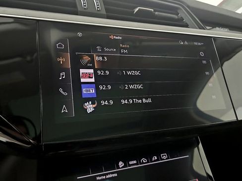 Used 2023 Audi e-tron Premium w/ Convenience Plus Package image 17