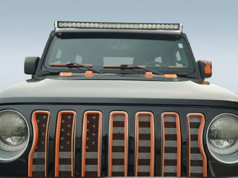 Used 2020 Jeep Wrangler Unlimited Sahara image 38