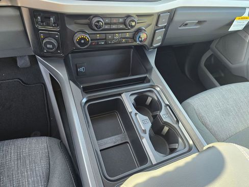 New 2026 Ford F250 XLT w/ XLT Premium Package AWD/4WD image 24