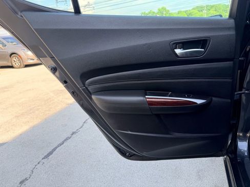 Used 2015 Acura TLX FWD image 24