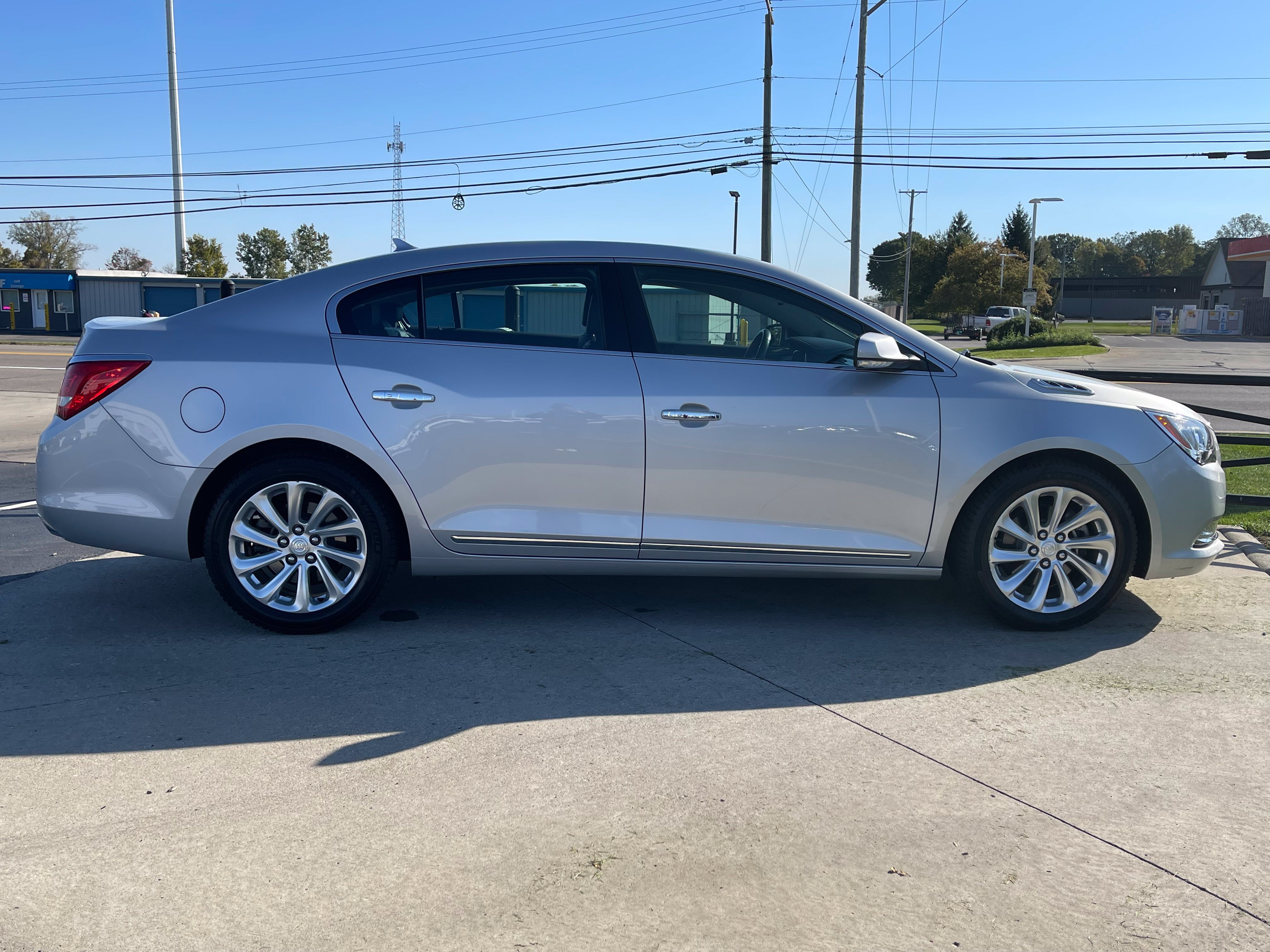 Used 2014 Buick LaCrosse Leather FWD image 8