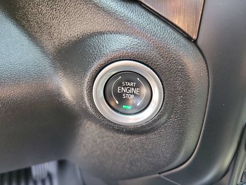 Used 2022 GMC Sierra 1500 AT4 w/ AT4 Preferred Package AWD/4WD image 31