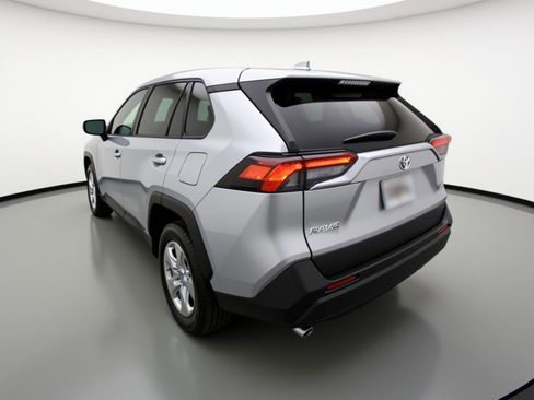 Used 2025 Toyota RAV4 LE image 6