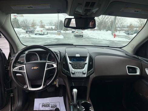 Used 2011 Chevrolet Equinox LT w/ Chrome Appearance Package image 18