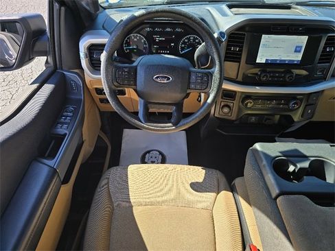 Used 2023 Ford F150 XLT image 3