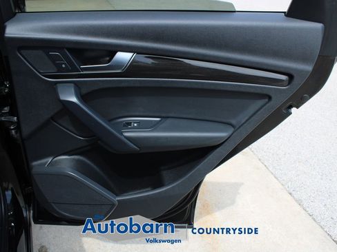 Used 2020 Audi Q5 2.0T Premium w/ Convenience Package AWD/4WD image 24